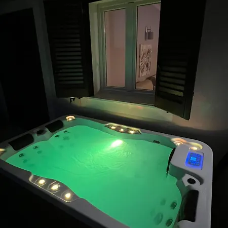 Vistamare Garden Relax 아파트 *